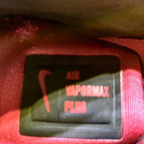 Nike Air VaporMax Plus - University Red/Black - CU4863-600